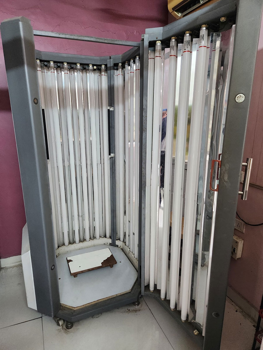 phototherapy3-min
